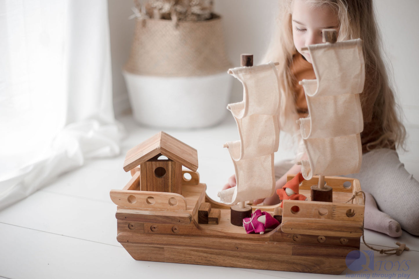 Explorer's Pirate Ship
