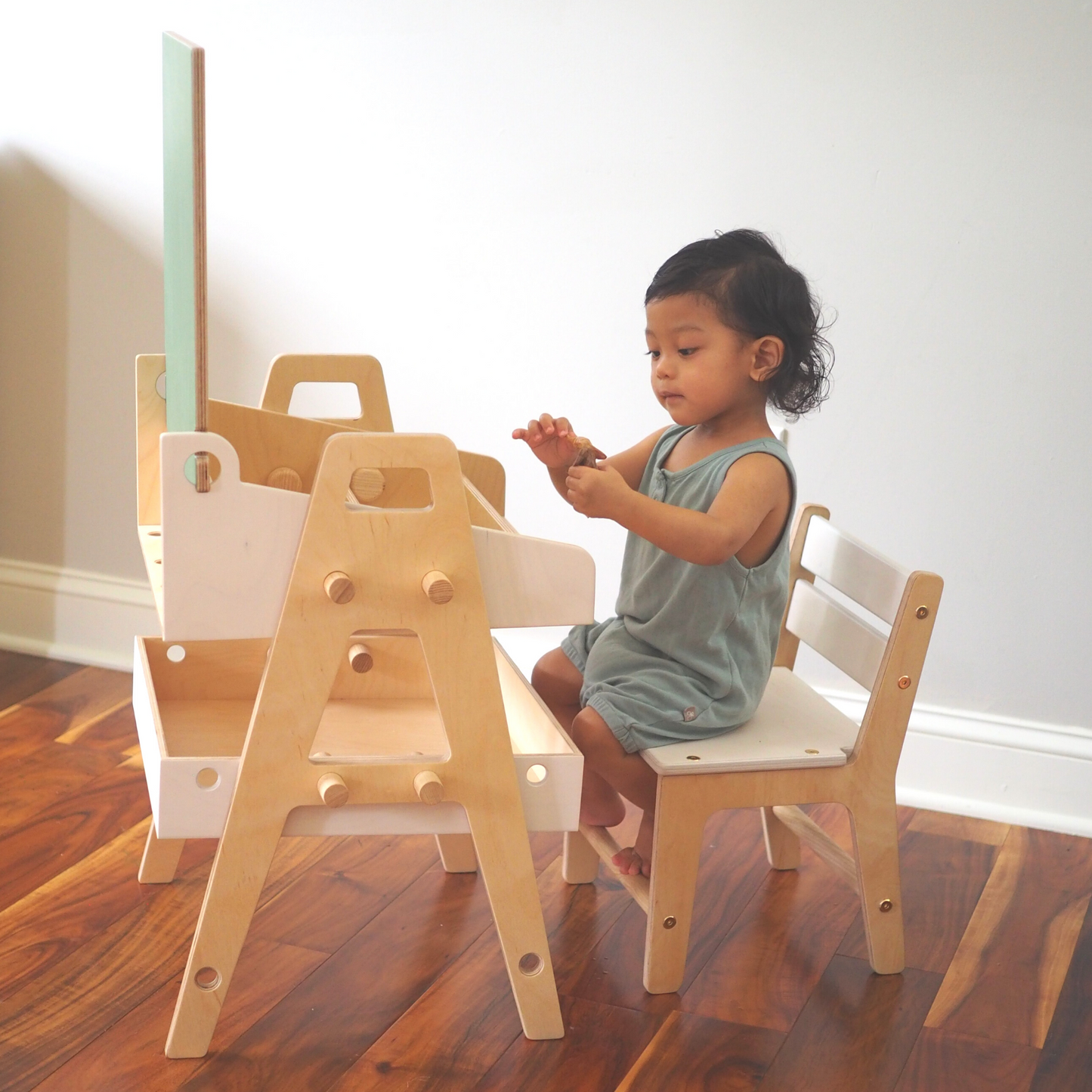Artist’s Chalkboard Creativity Table