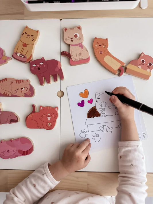 Artist’s Cat Figurines & Colouring Play Kit