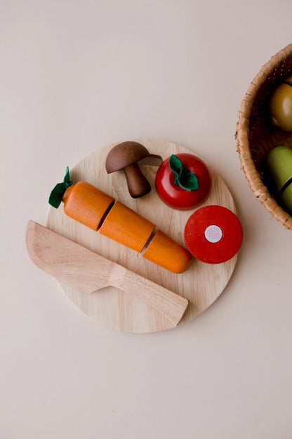 Chef’s Wooden Fruit Cutting Basket